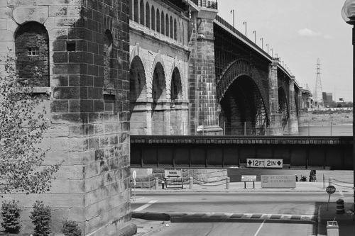 Looking at Eads Bridge from the St. Louis Riverfront