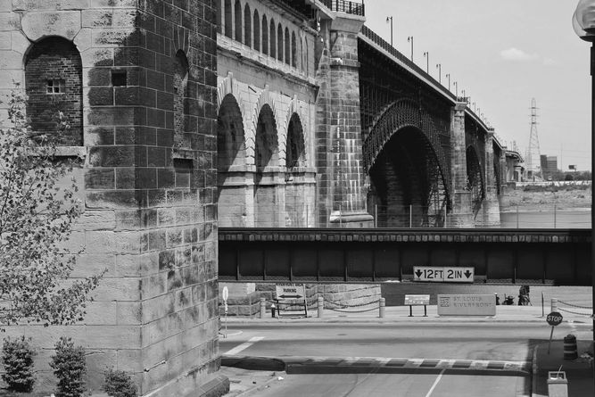 Looking at Eads Bridge from the St. Louis Riverfront